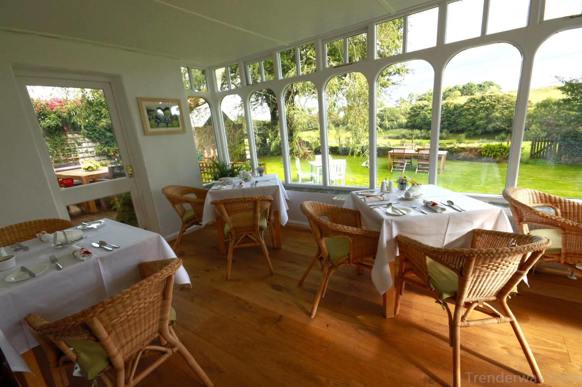 Trenderway Farm Bed & Breakfast Looe Ngoại thất bức ảnh